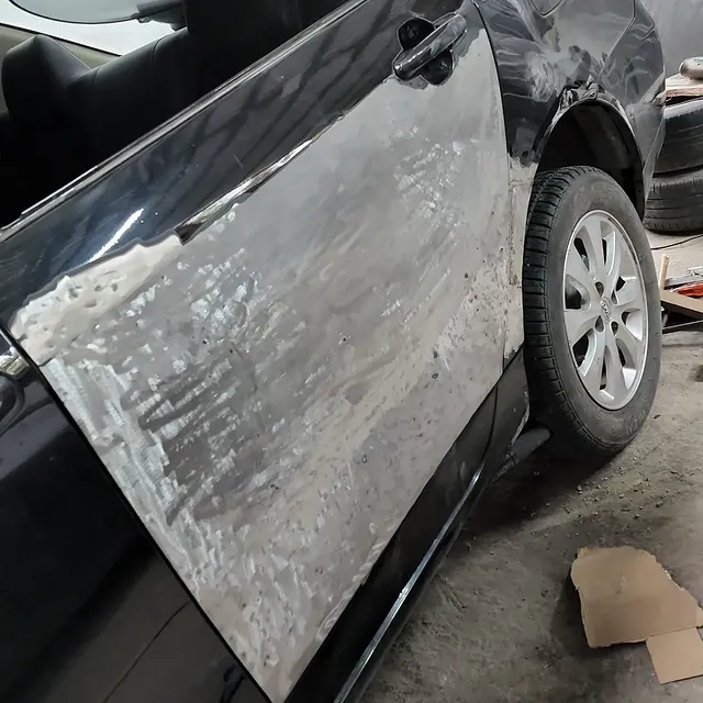 Detalle de trabajo de carrocería